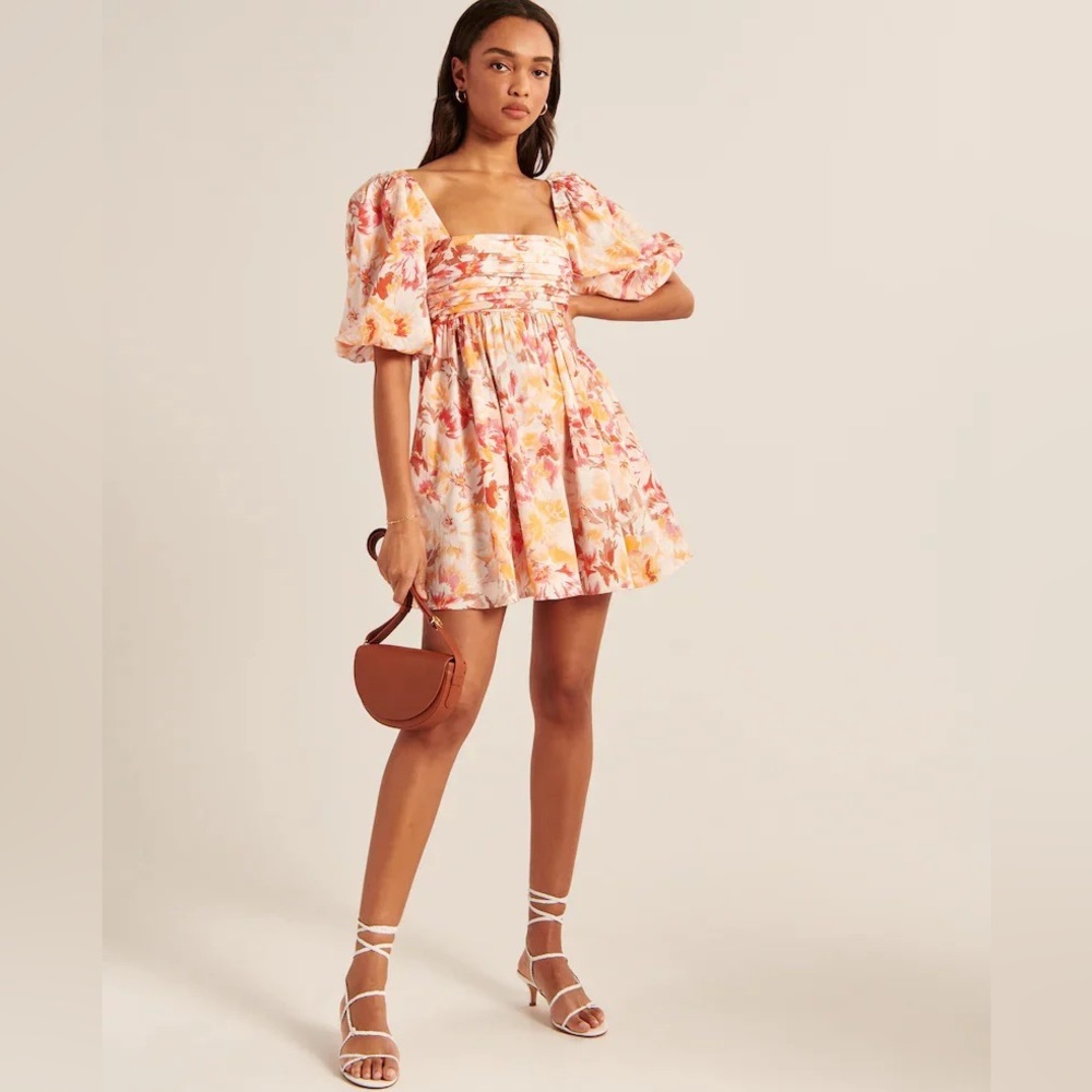 Abercombie and Fitch ruched bodice puff sleeve mini dress